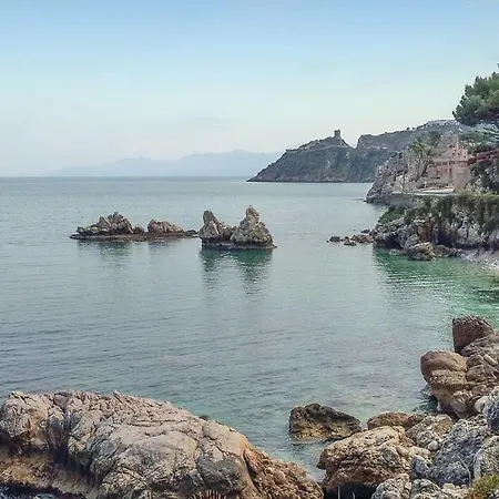 Aran Villa